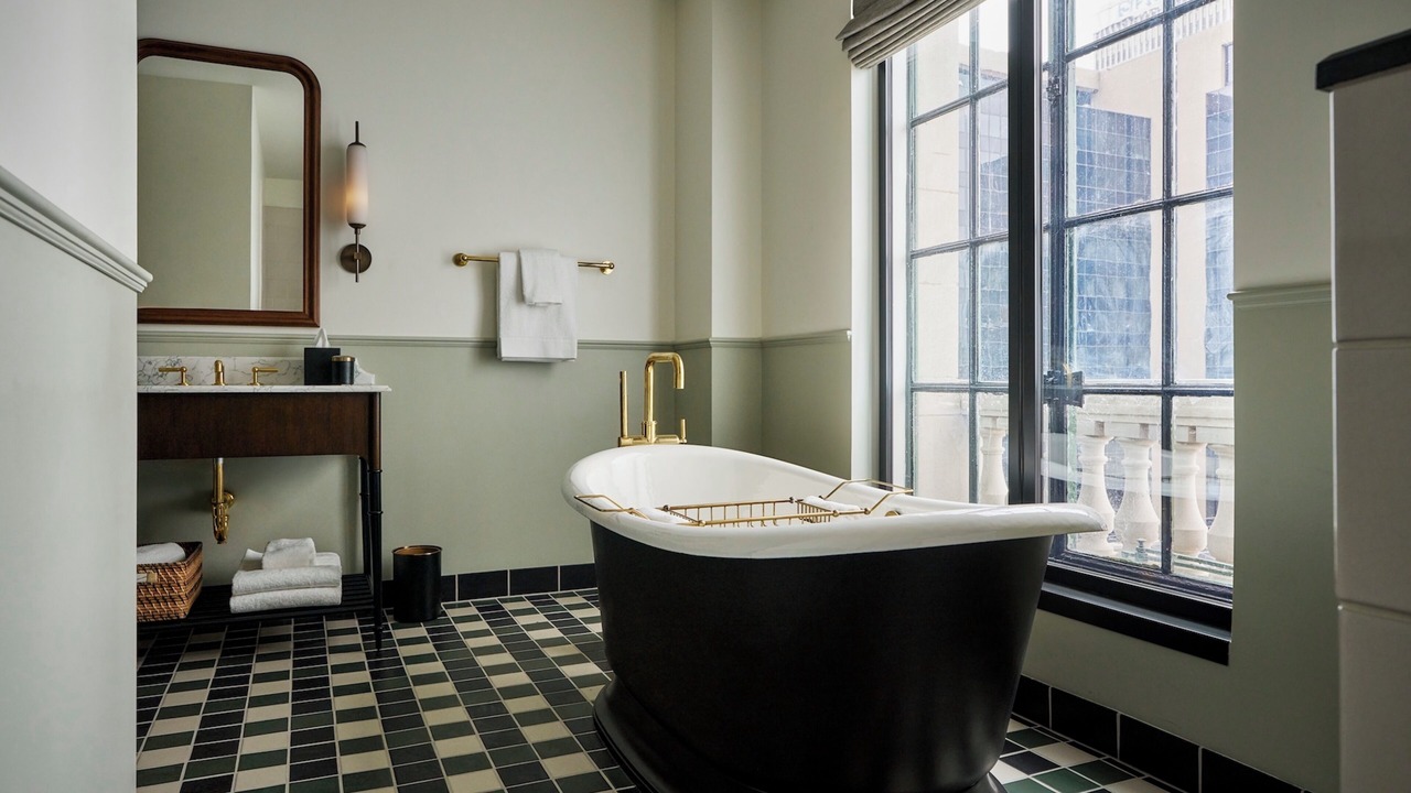 Photo of Bathroom in Central Business District