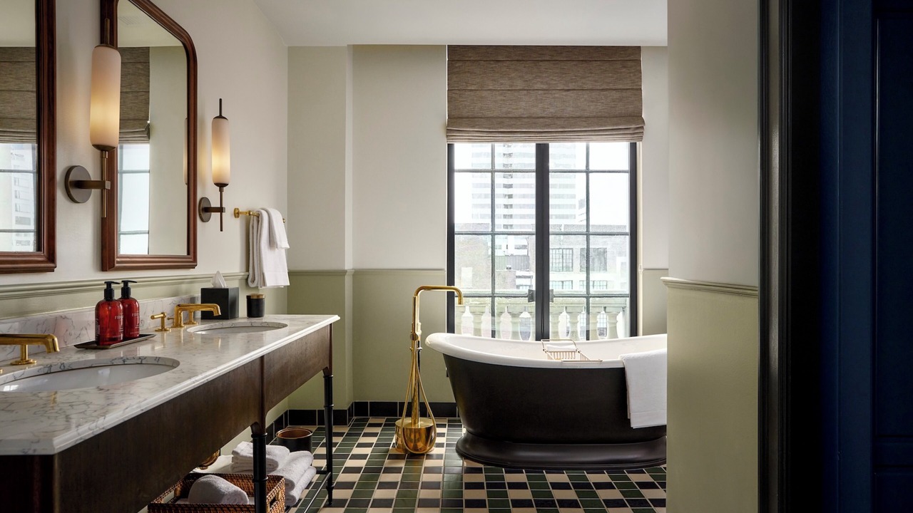 Photo of Bathroom in Central Business District