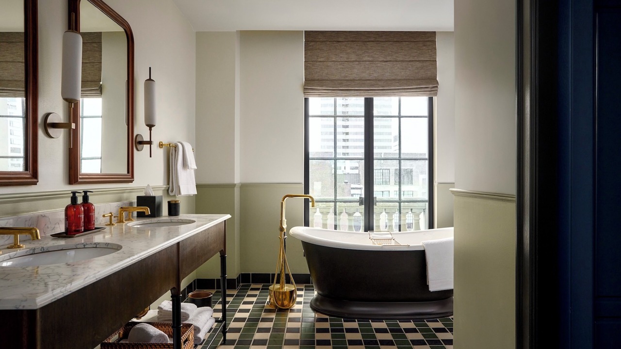Photo of Bathroom in Central Business District