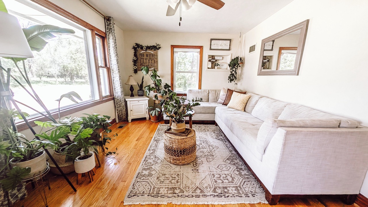 Photo of Livingroom in Charlestown