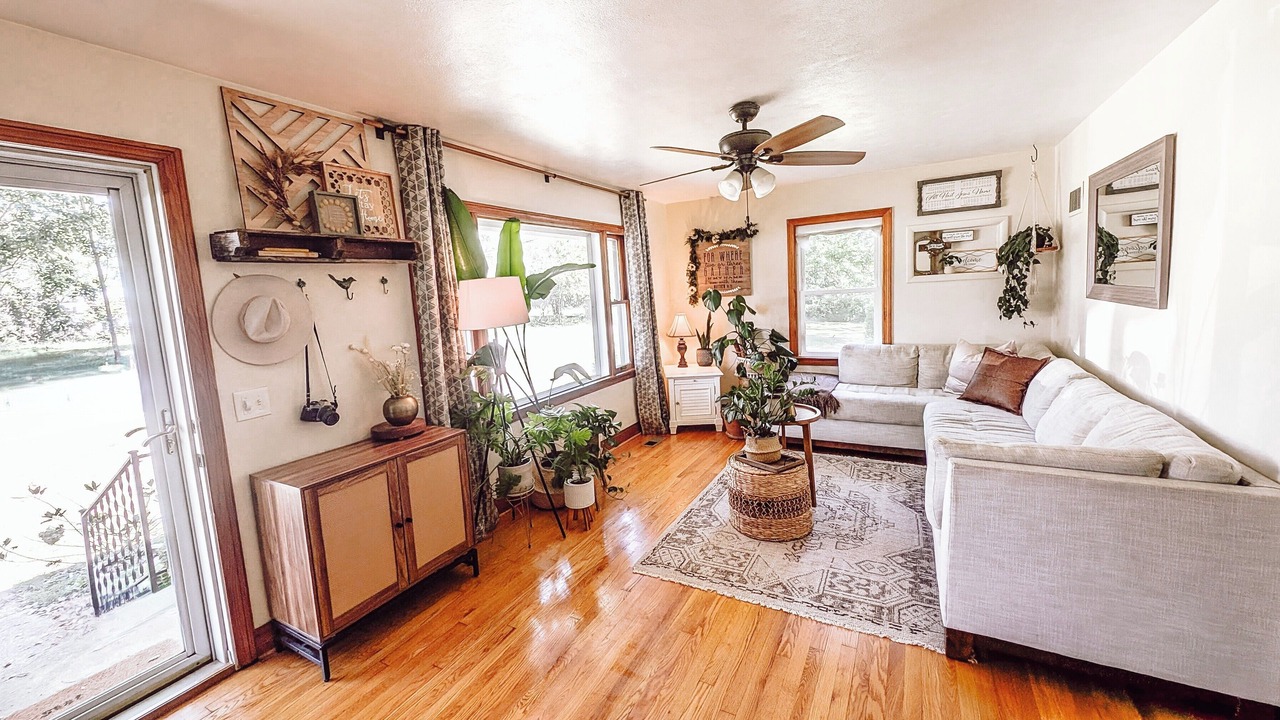 Photo of Livingroom in Charlestown