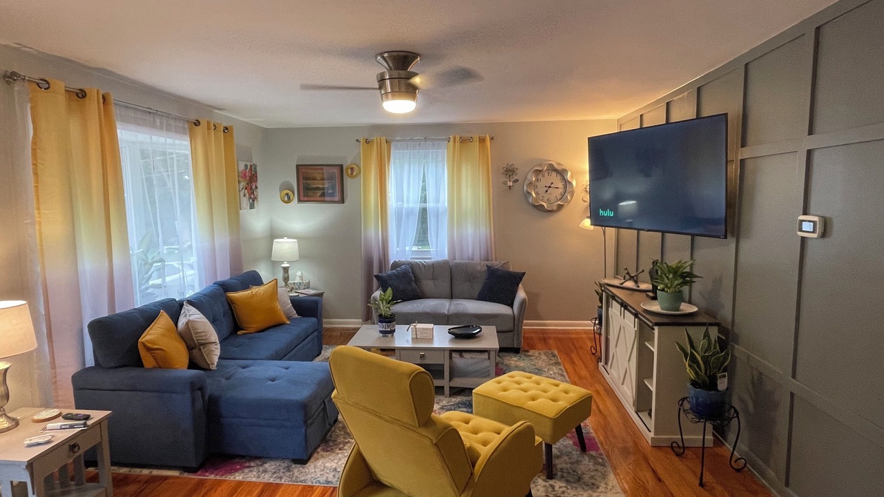 Photo of Livingroom in Spring Hill