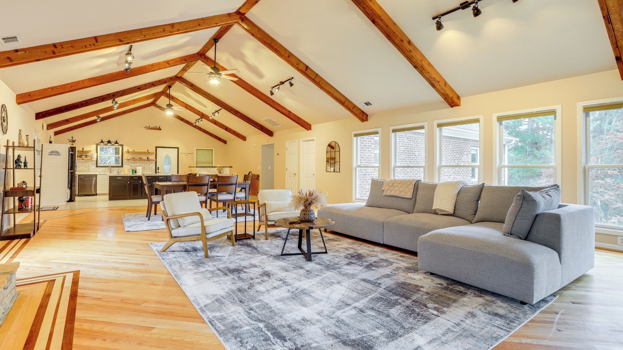 Photo of Livingroom in Dawsonville