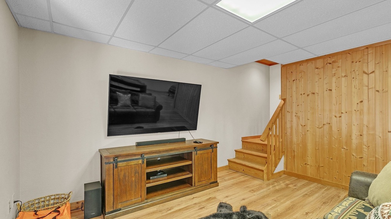 Photo of Livingroom in Sweetbriar Farms