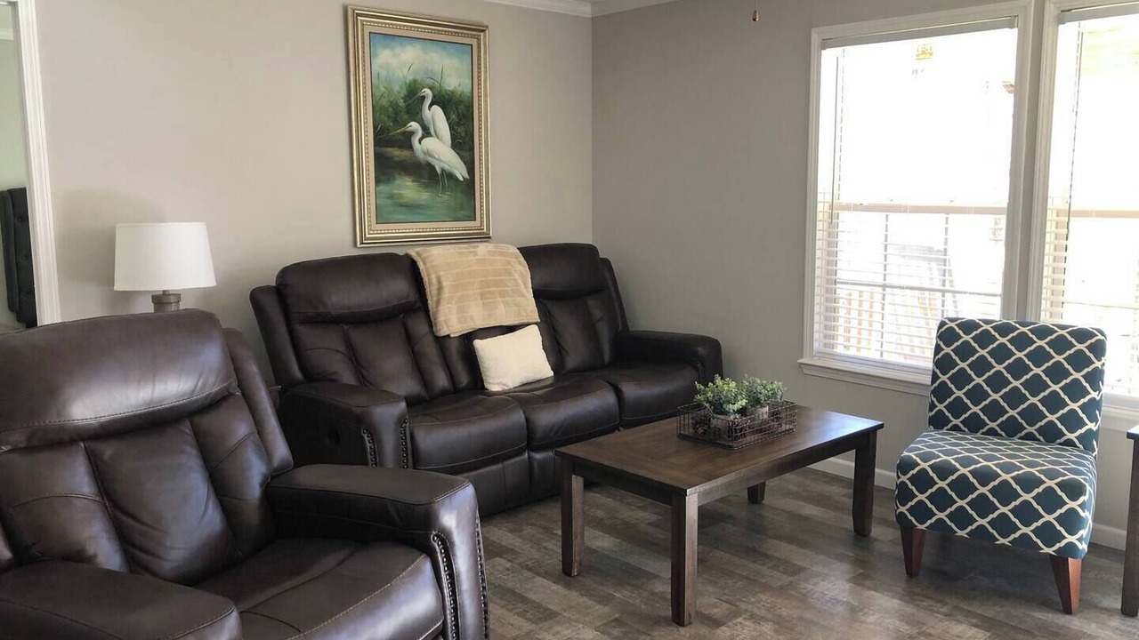 Photo of Livingroom in Candler