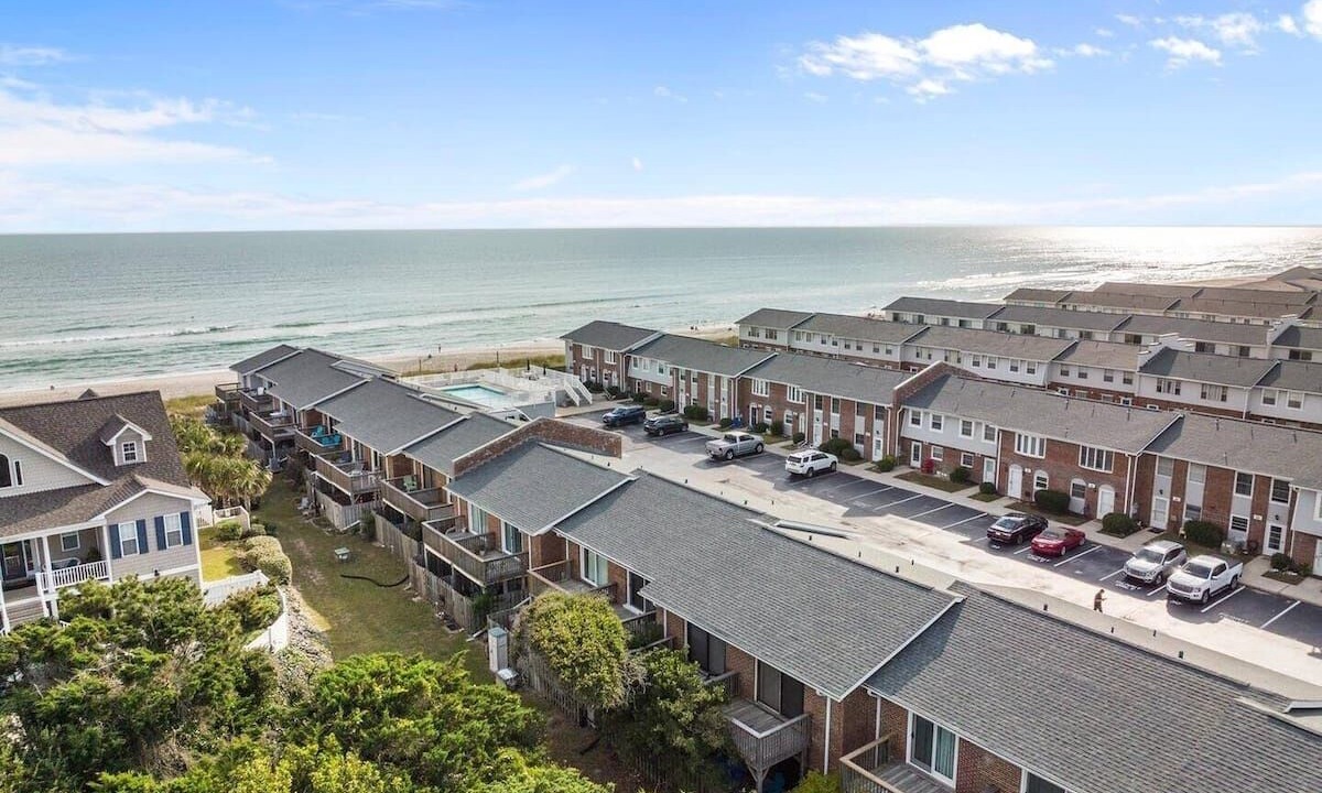Photo of Others in Pine Knoll Shores