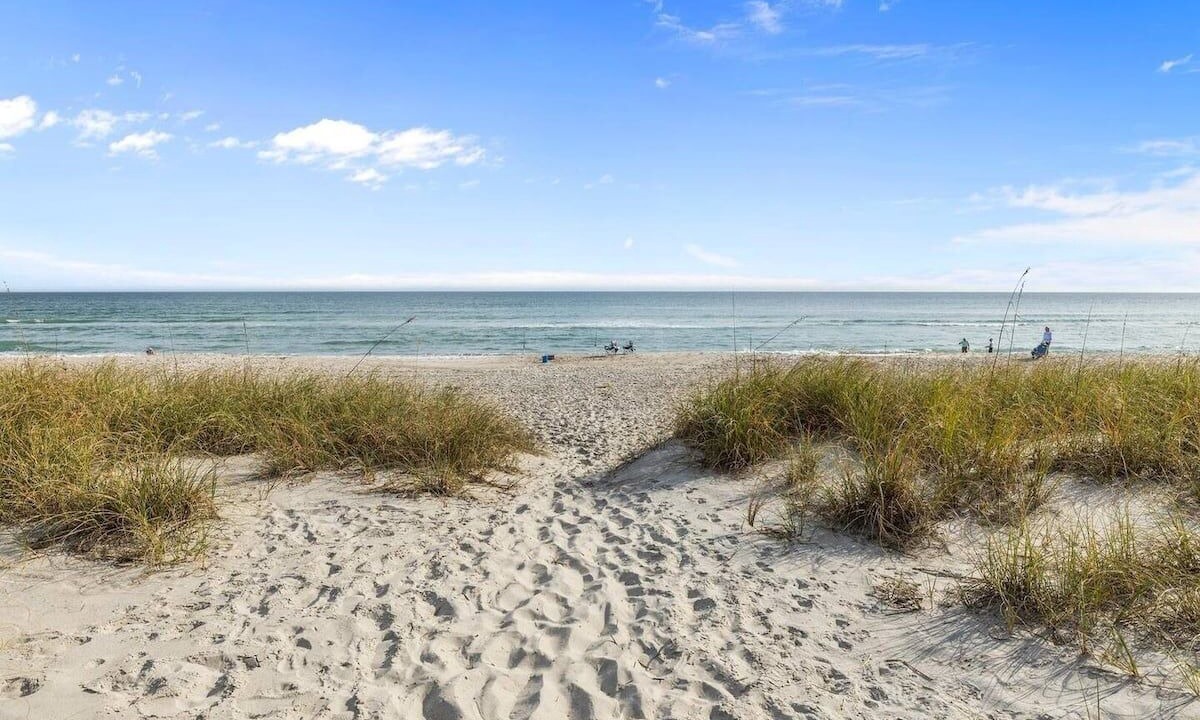 Photo of Others in Pine Knoll Shores