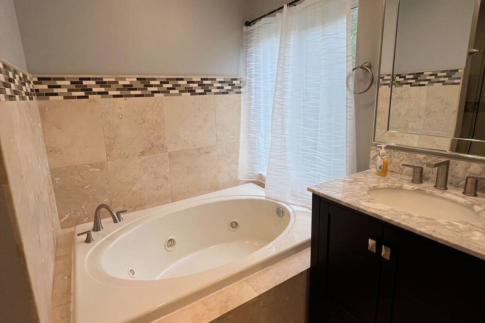 Photo of Bathroom in Dayton