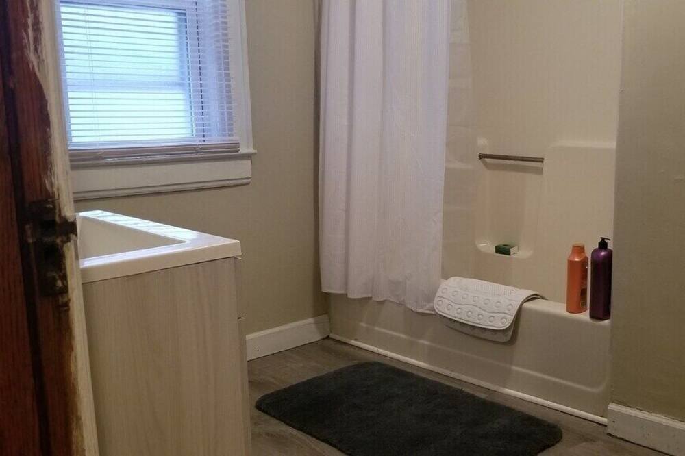 Photo of Bathroom in Dunbar