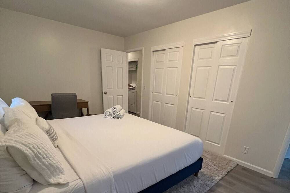 Photo of Bedroom in Springboro