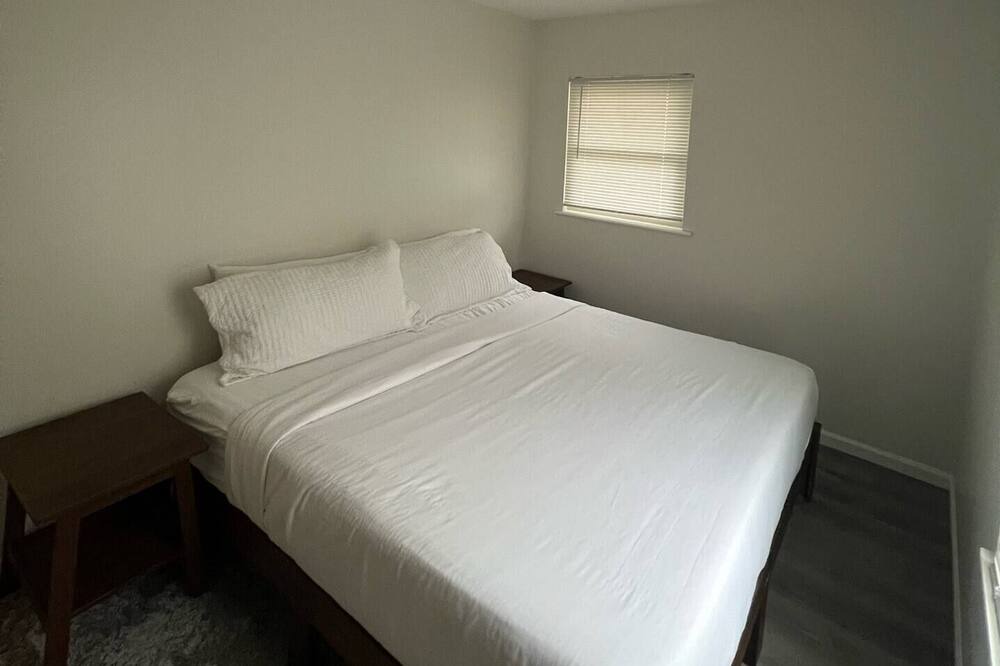Photo of Bedroom in Springboro