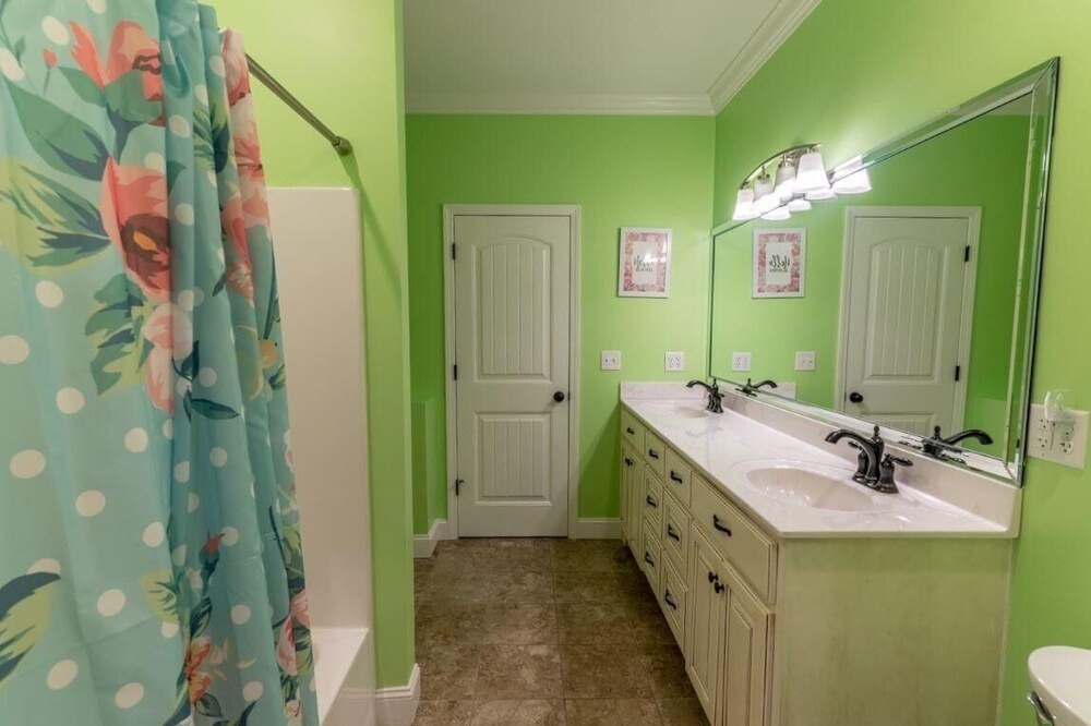 Photo of Bathroom in Valley Head
