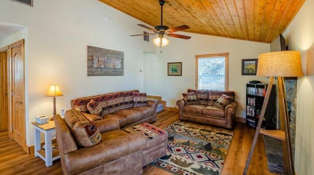 Photo of Livingroom in Franklin