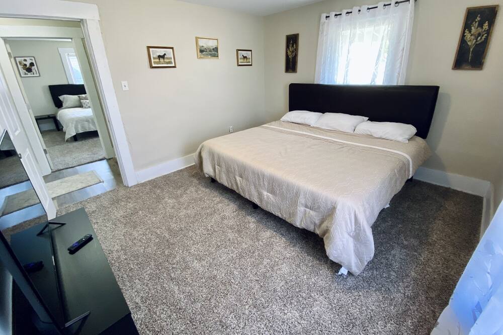 Photo of Bedroom in Ashland