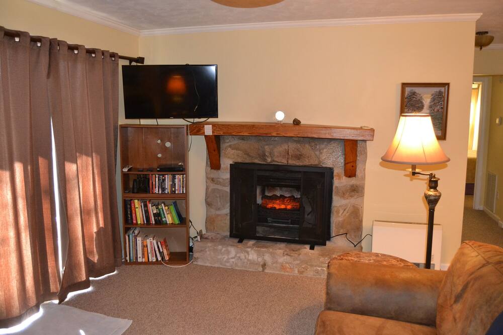 Photo of Livingroom in Franklin