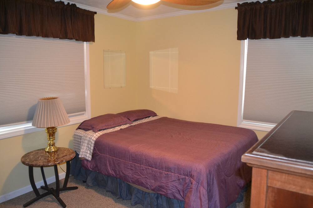 Photo of Bedroom in Franklin