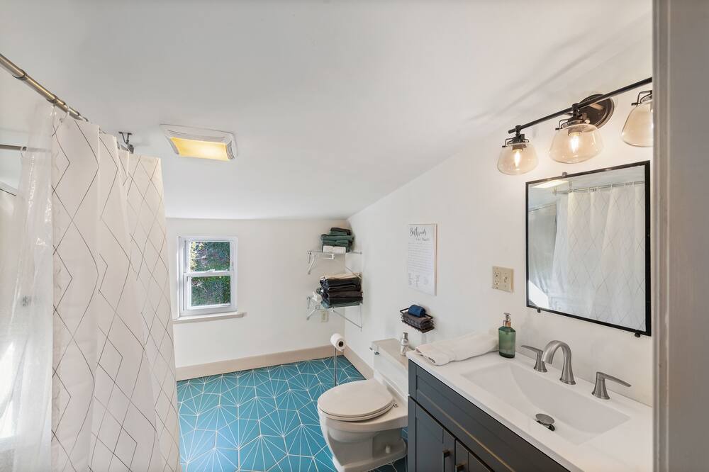 Photo of Bathroom in CUF