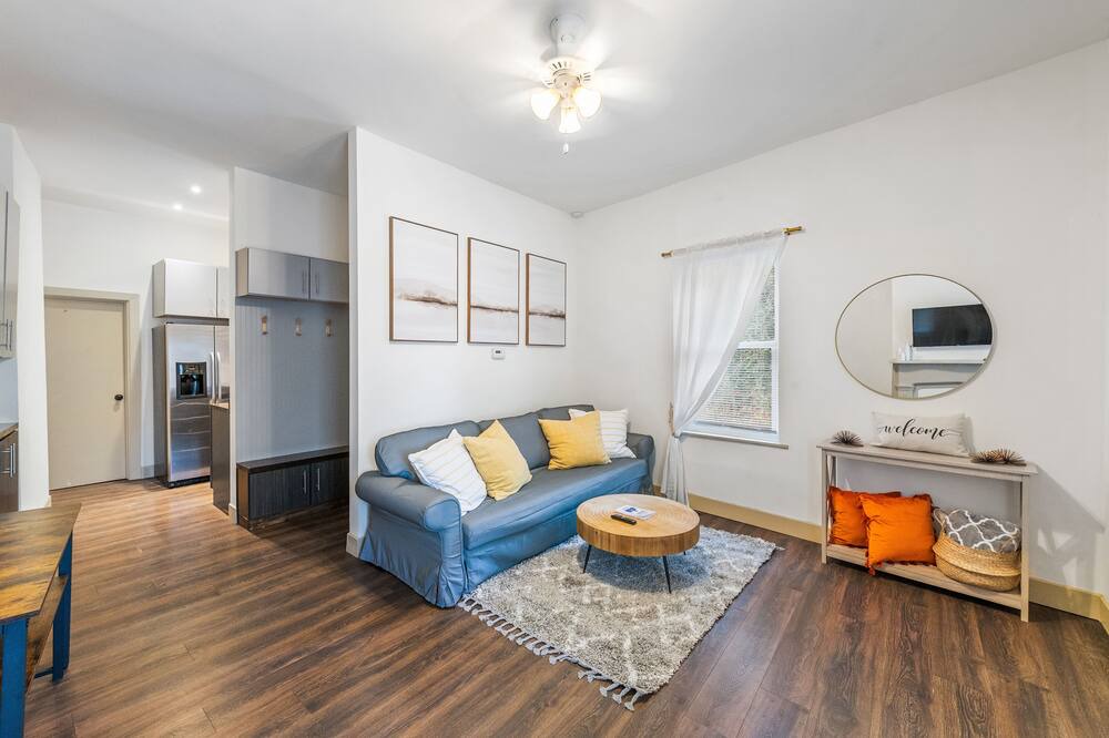 Photo of Livingroom in CUF