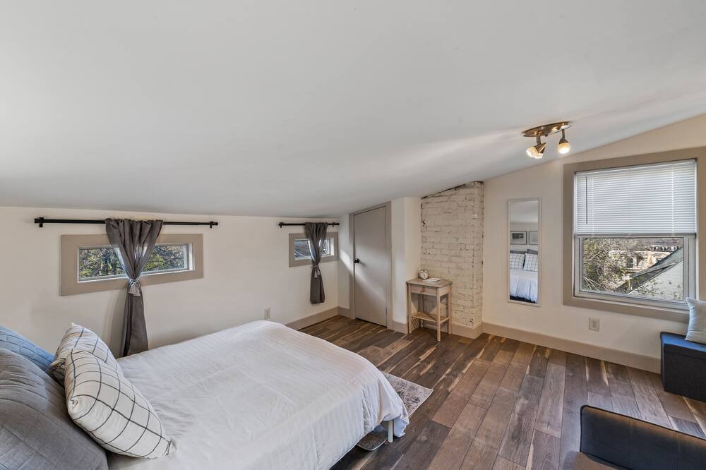 Photo of Bedroom in CUF