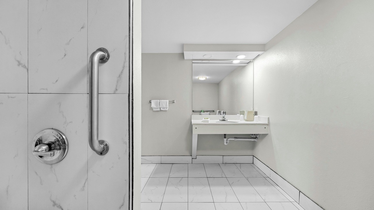 Photo of Bathroom in Clinton