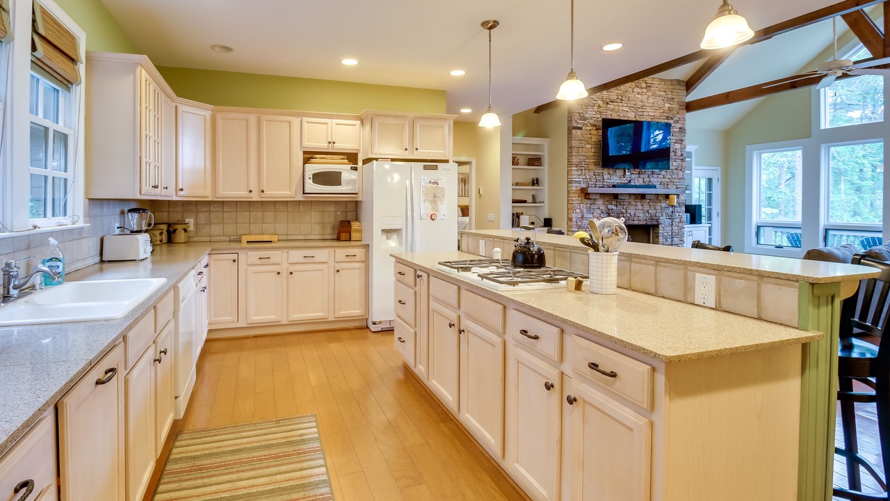 Photo of Kitchen in Big Canoe