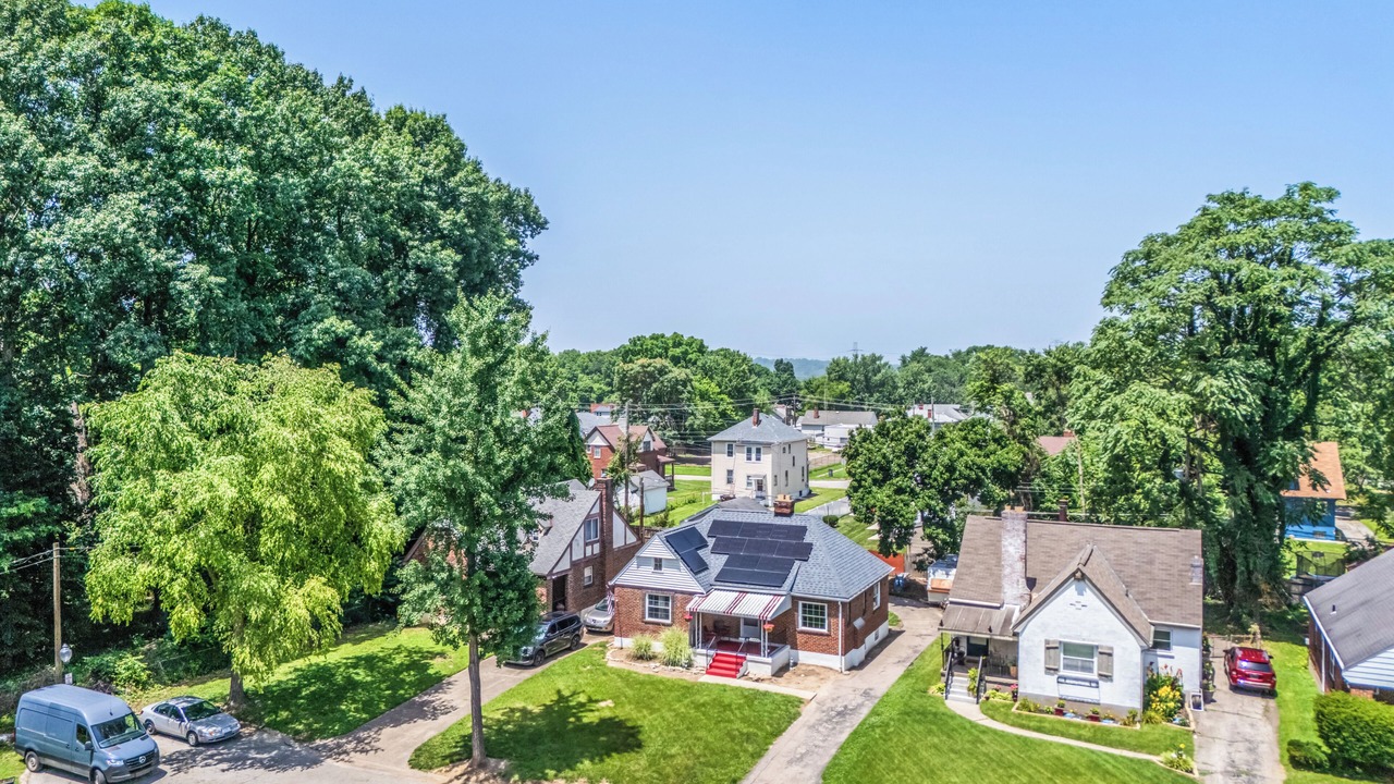 Photo of Outdoor in Roselawn Finance