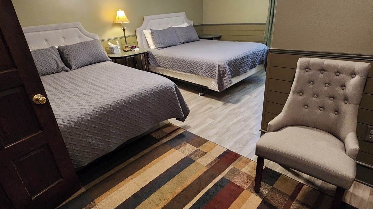 Photo of Bedroom in Matewan