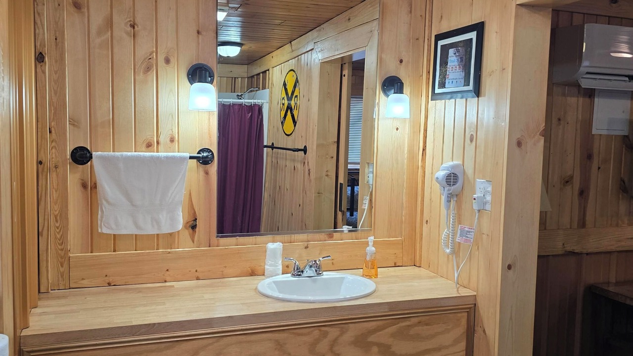 Photo of Bathroom in Matewan