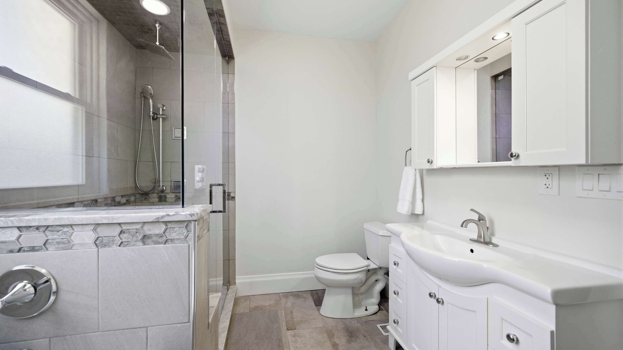 Photo of Bathroom in Hyde Park
