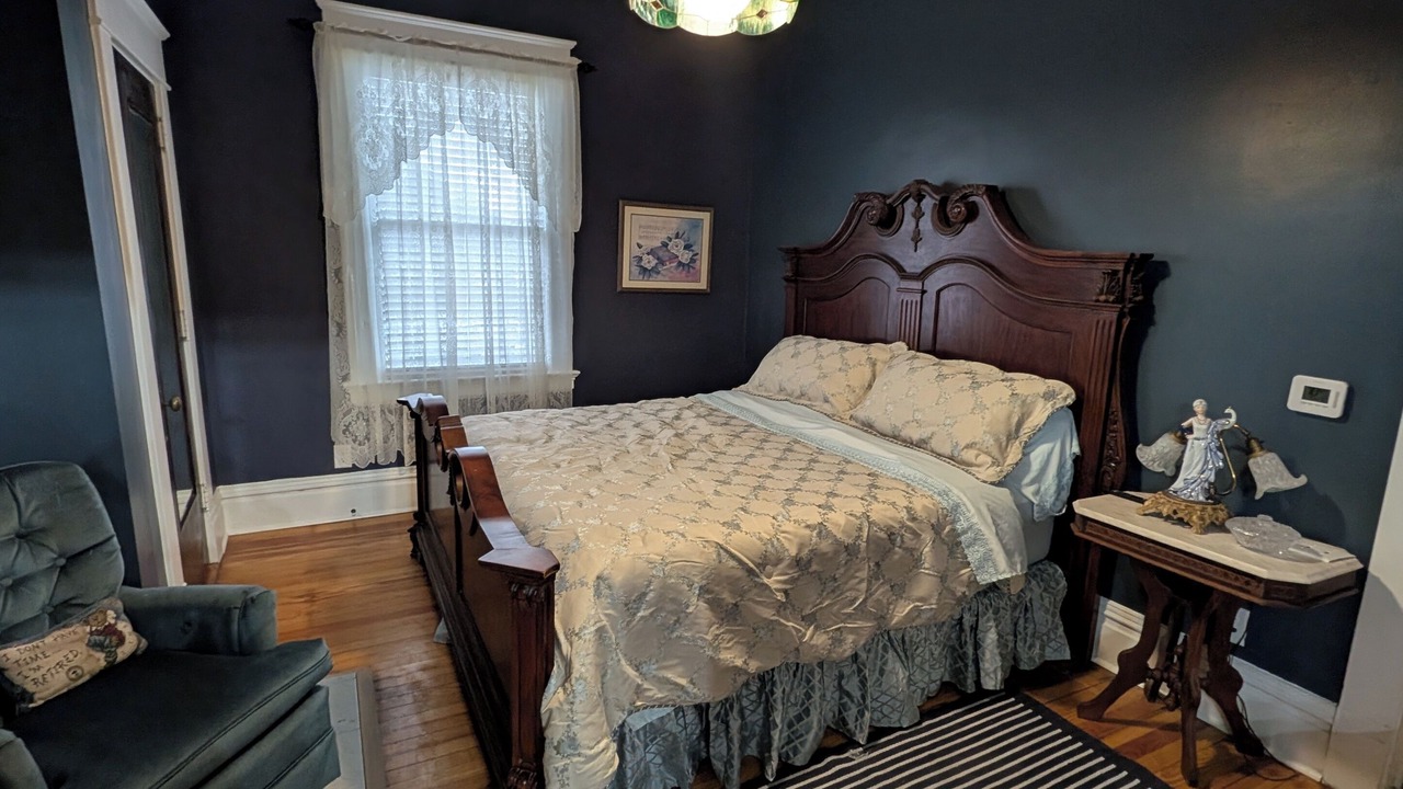 Photo of Bedroom in Benson