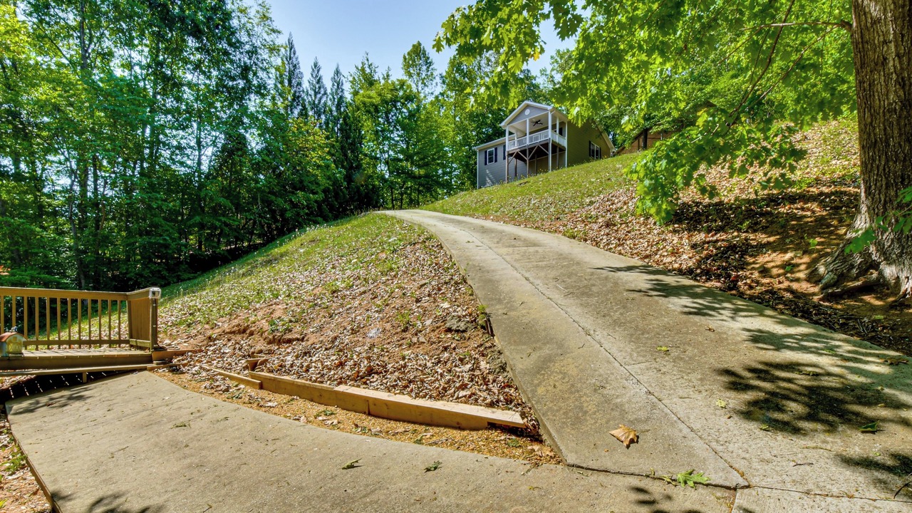Photo of Others in Toccoa