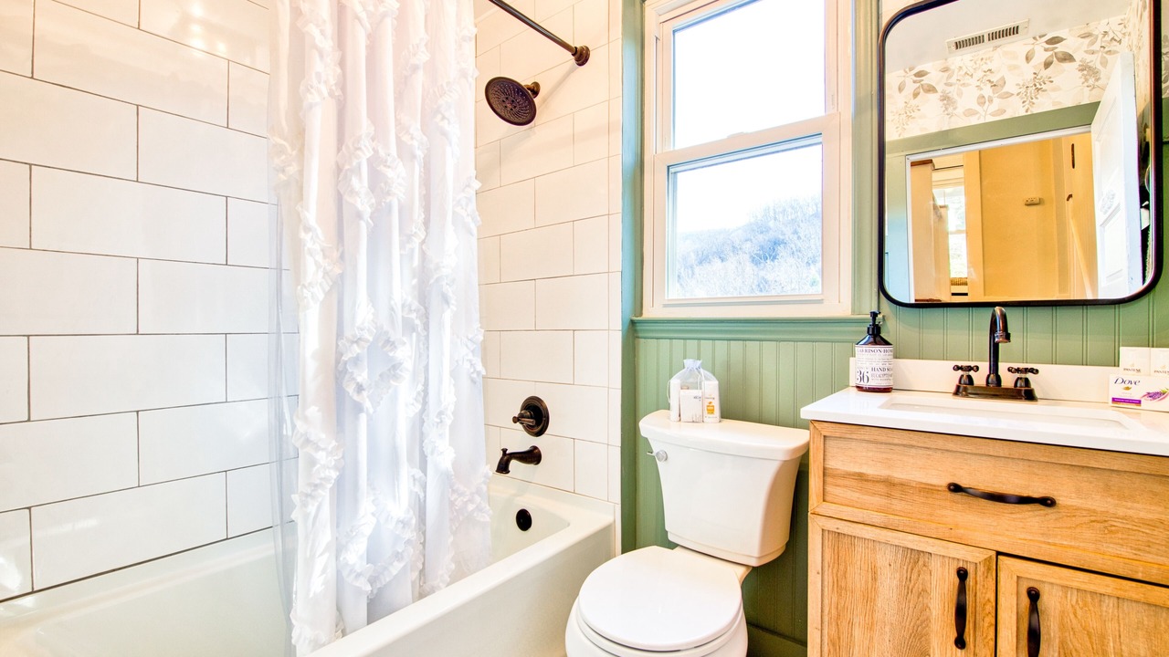 Photo of Bathroom in Montreat