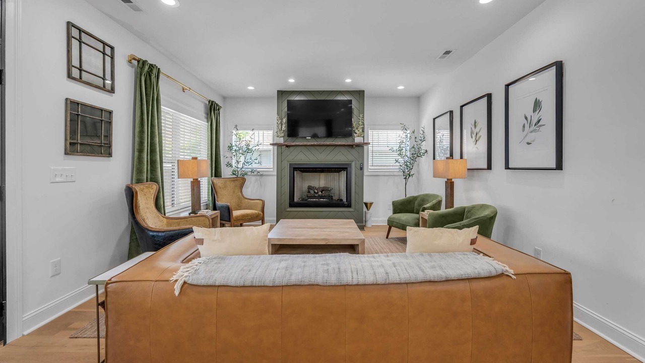 Photo of Livingroom in Lexington