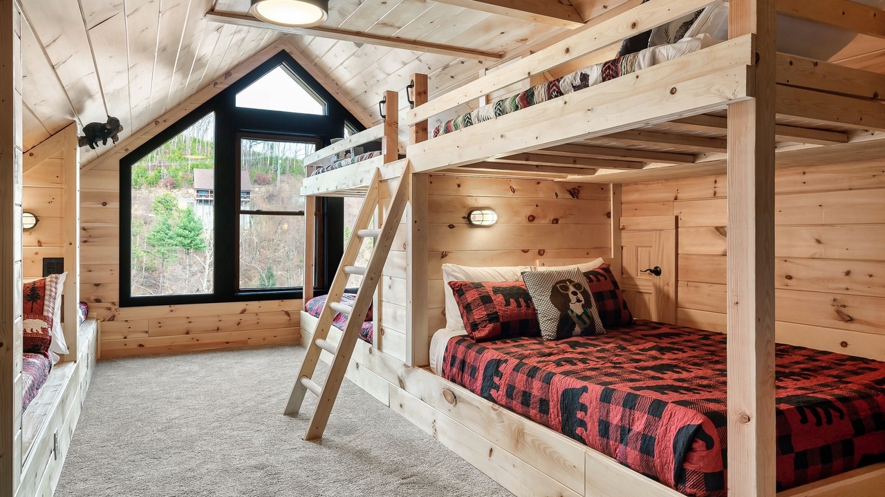Photo of Bedroom in Chalet Village North