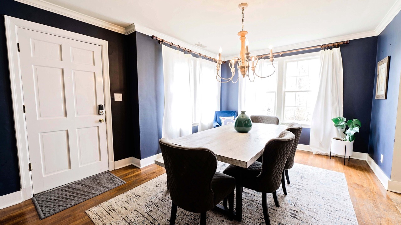 Photo of Bedroom in University District