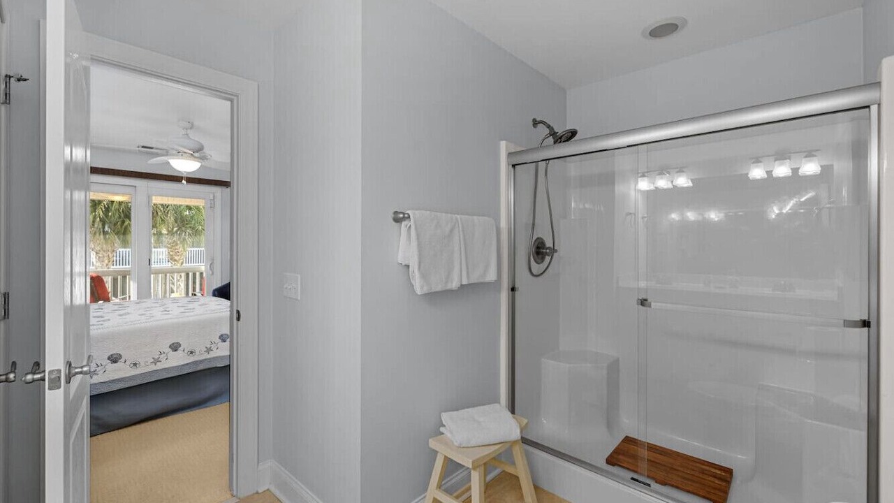 Photo of Bathroom in Cherry Grove Beach