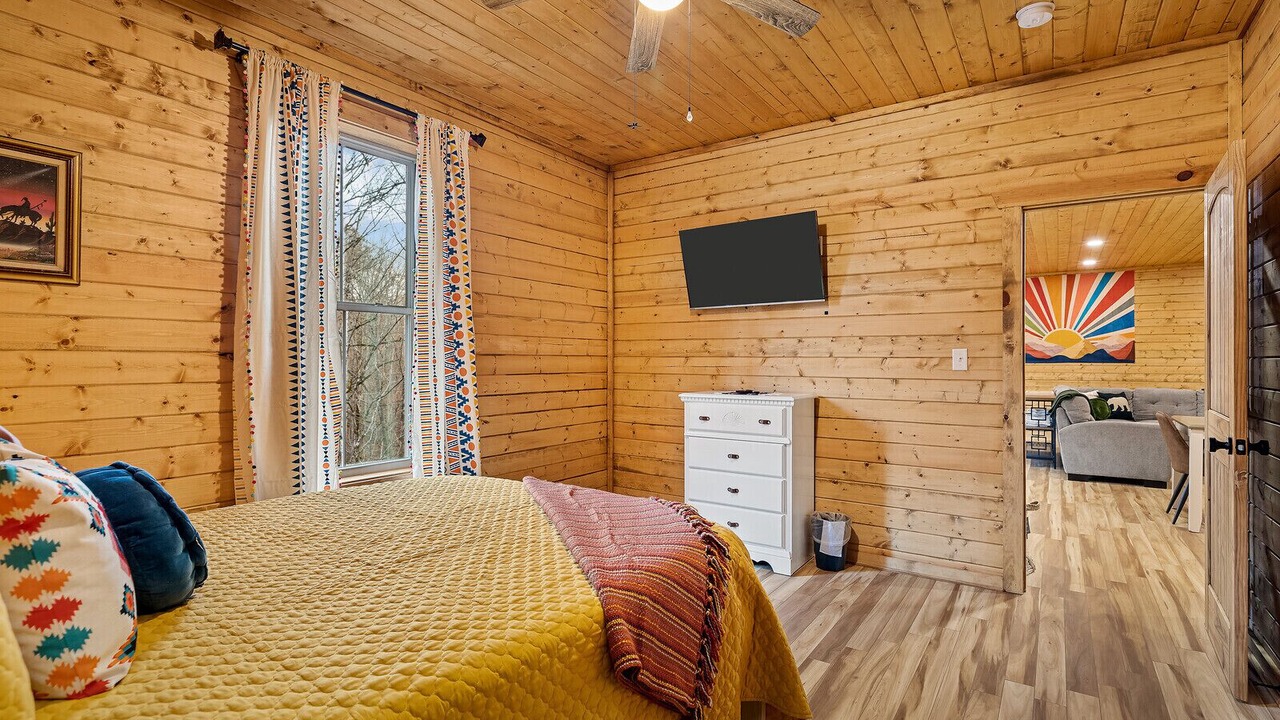Photo of Bedroom in Sevierville