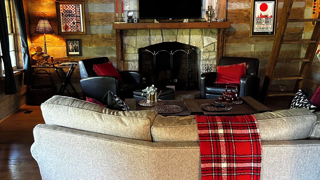 Photo of Livingroom in Hendersonville