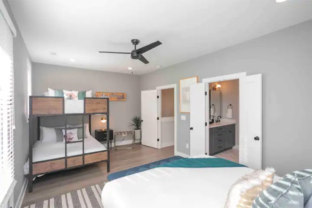 Photo of Bedroom in Maxwell