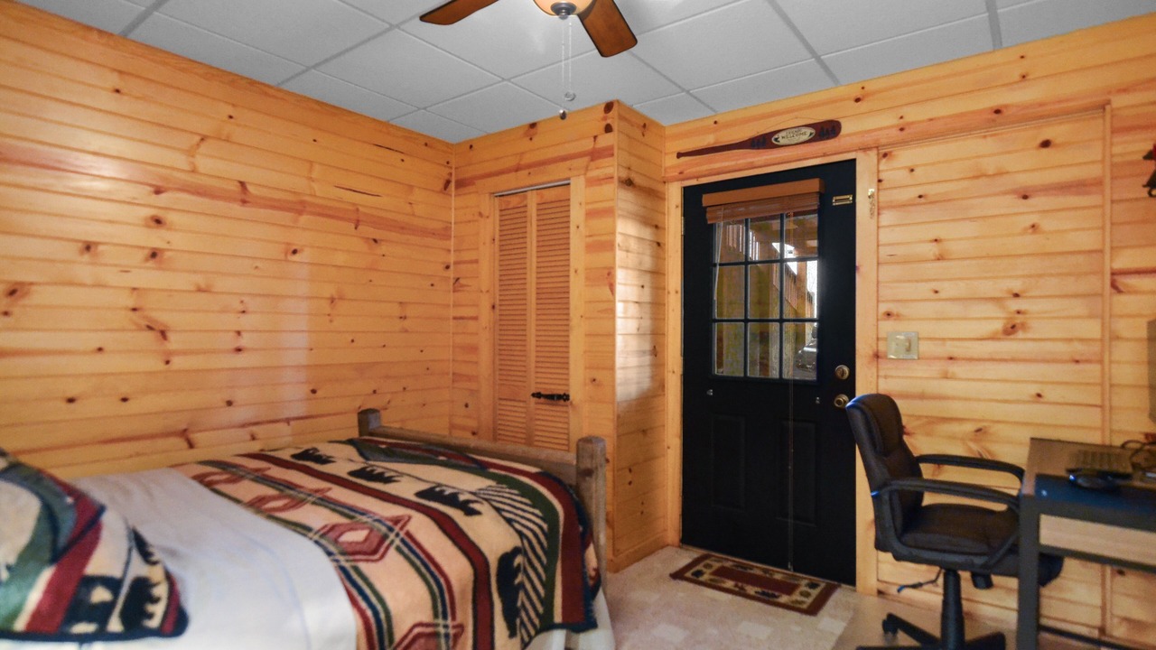 Photo of Bedroom in Ellijay