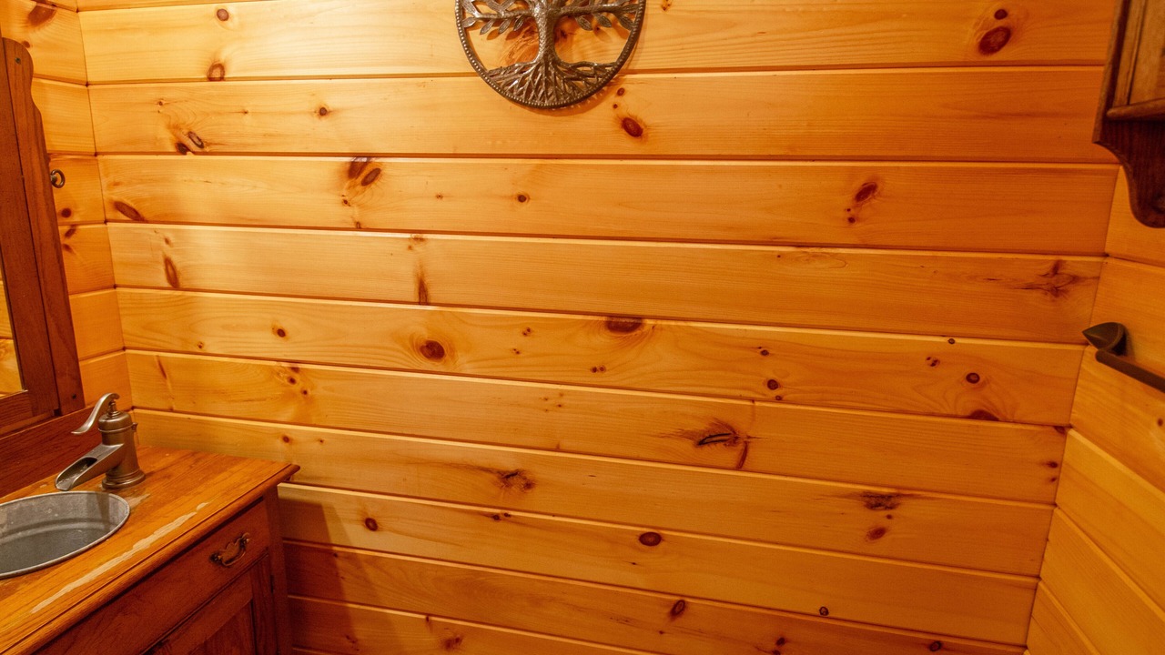 Photo of Bathroom in Grassy Creek