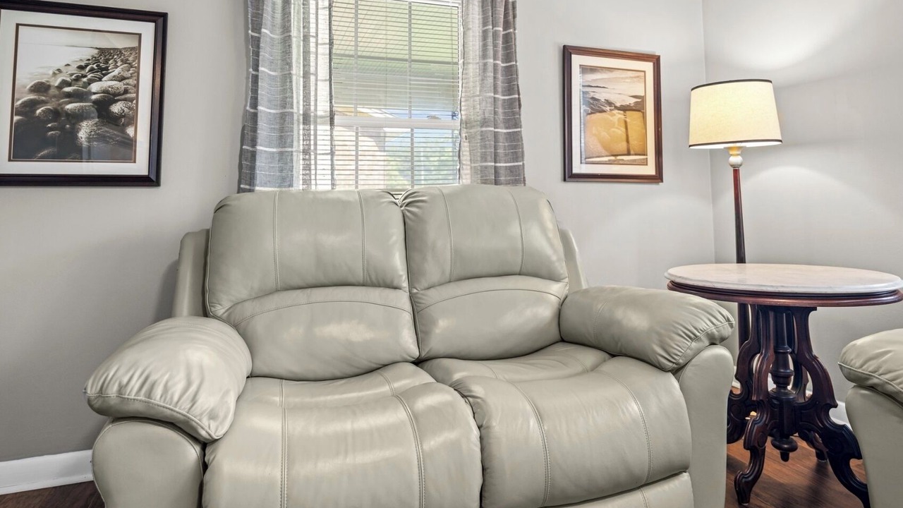 Photo of Livingroom in Greenville