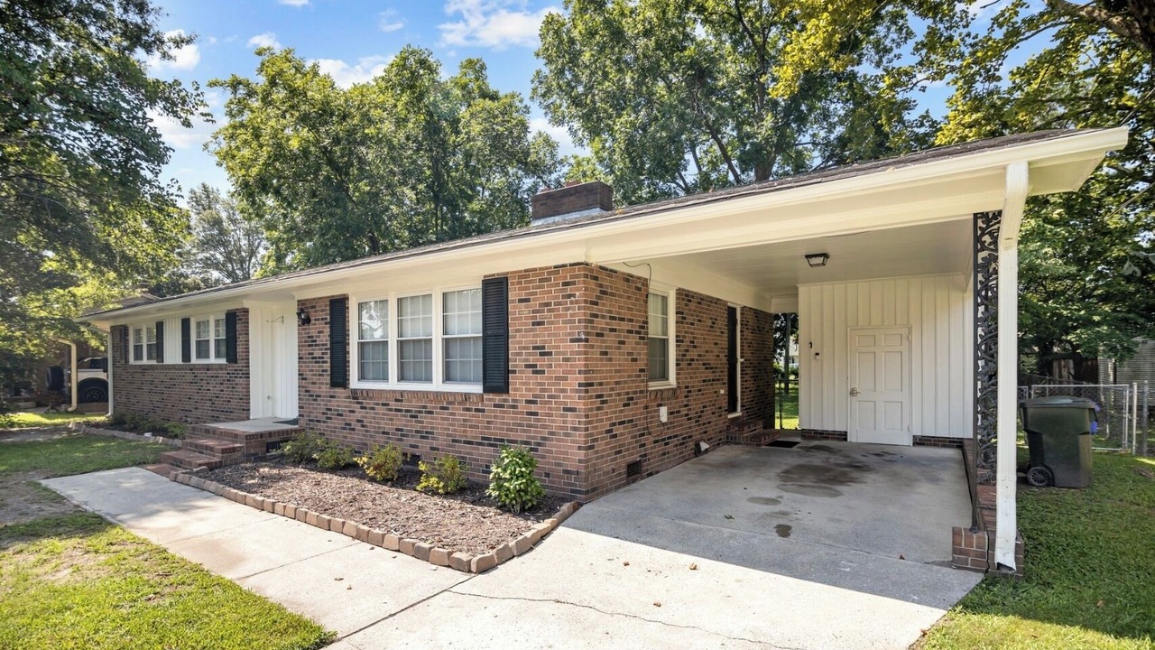 Photo of Outdoor in Greenville