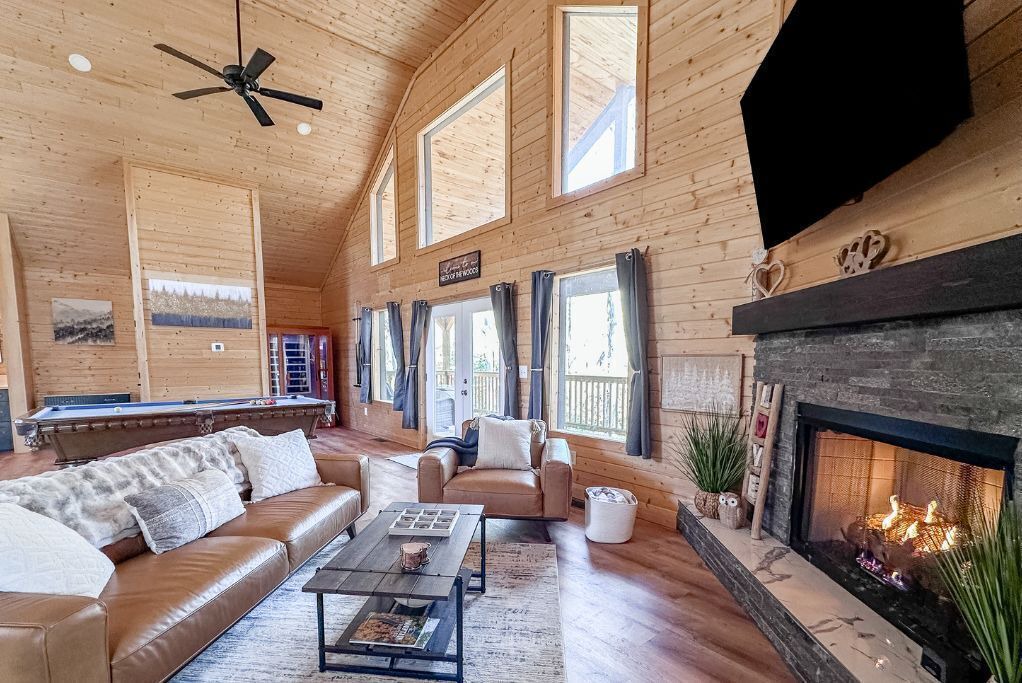 Photo of Livingroom in Cleveland