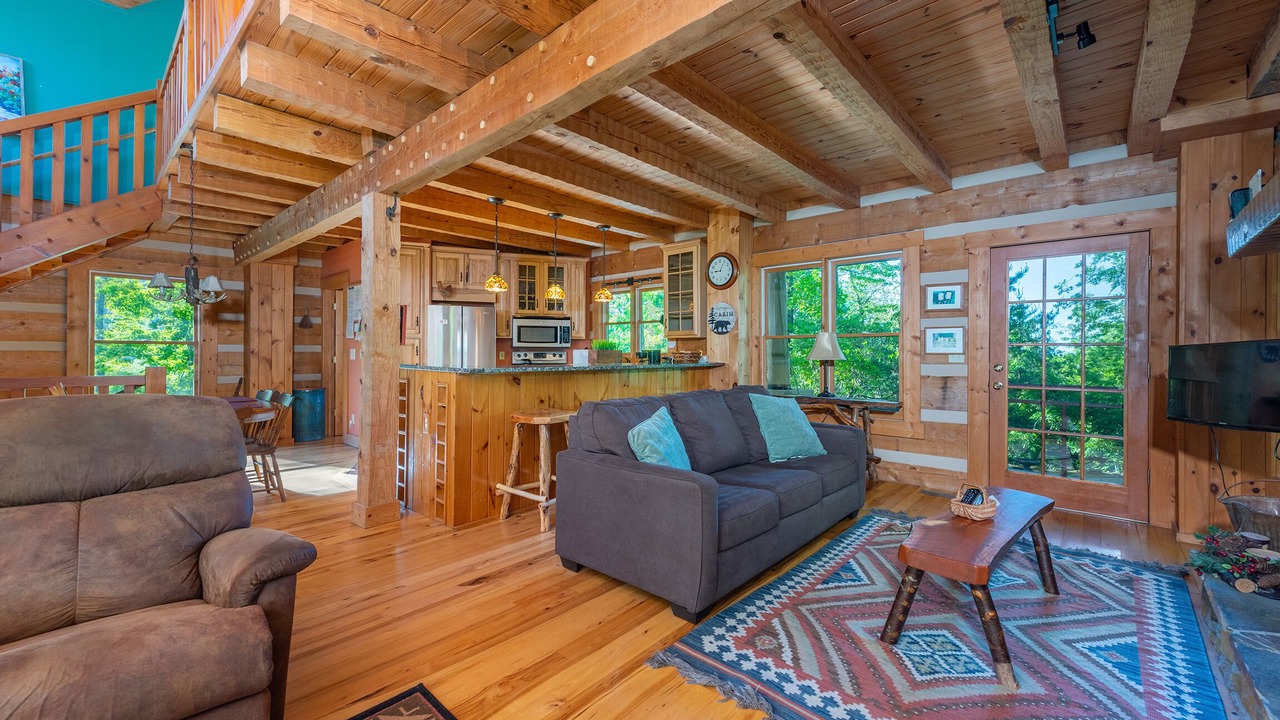 Photo of Livingroom in Old Fort