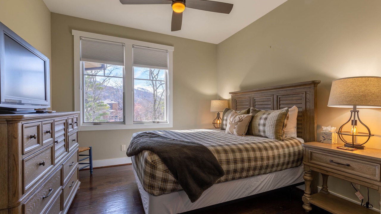 Photo of Bedroom in Lenoir