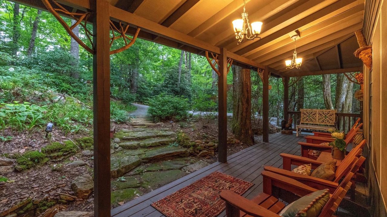 Photo of Patio Balcony in Cashiers