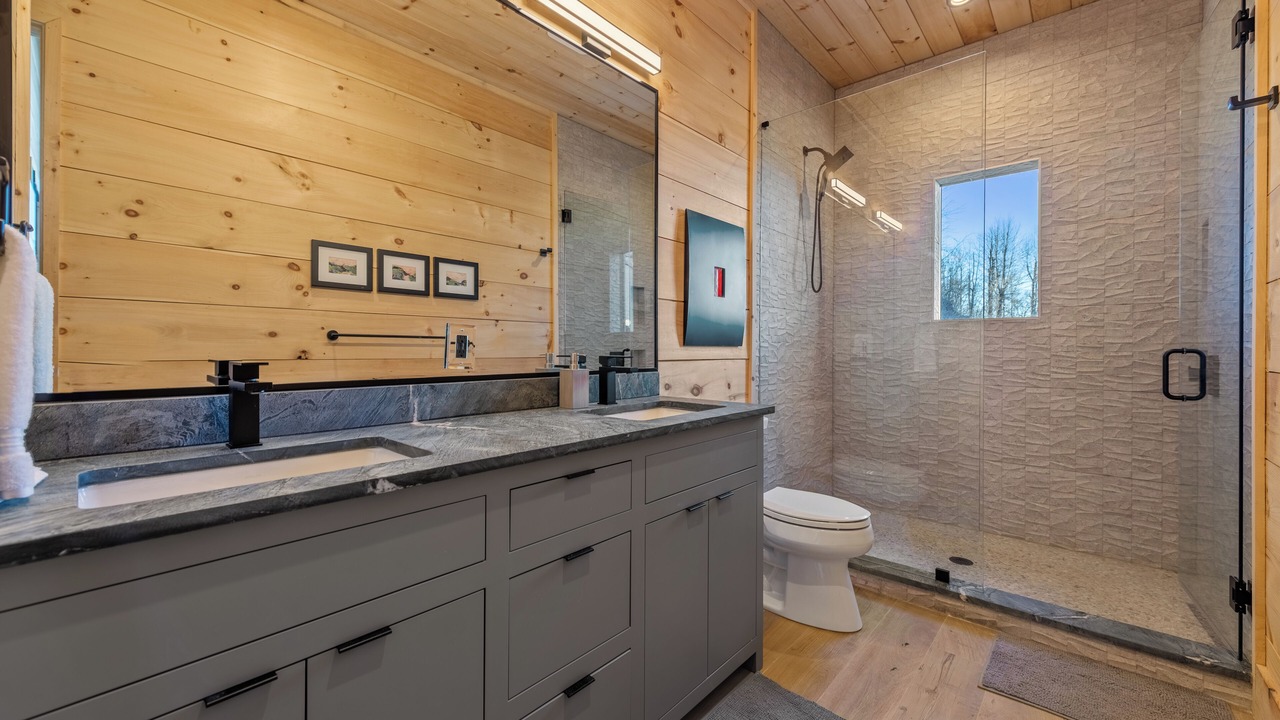 Photo of Bathroom in Ridges Over the Lake