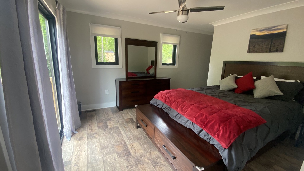 Photo of Bedroom in Thurmond