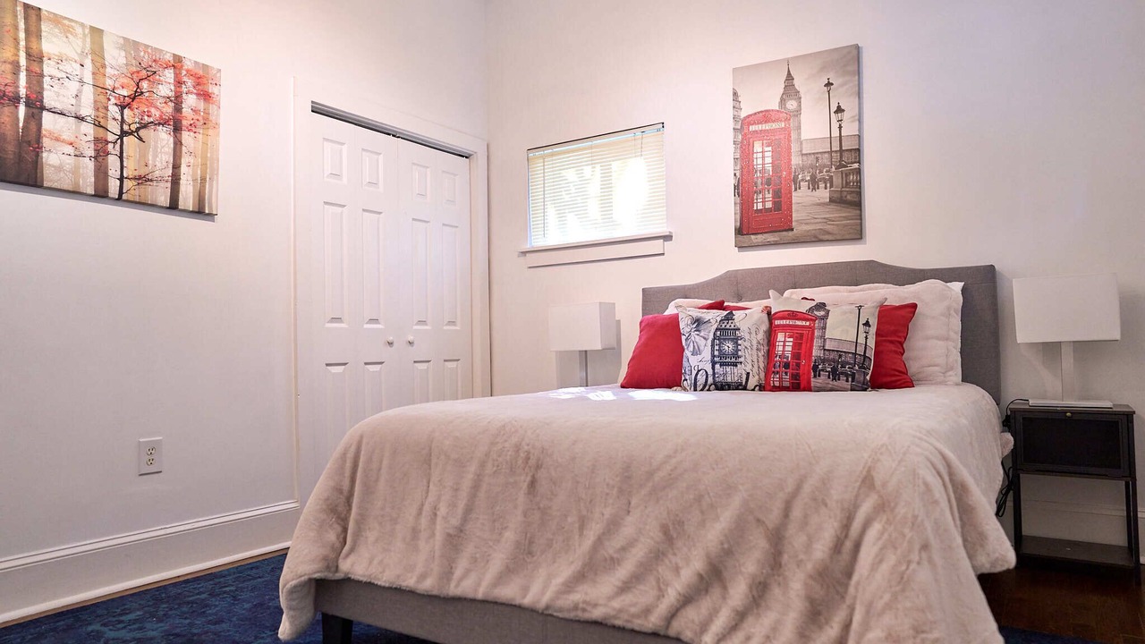 Photo of Bedroom in Buford Highway